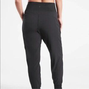 EUC Athleta Distance Jogger--Small